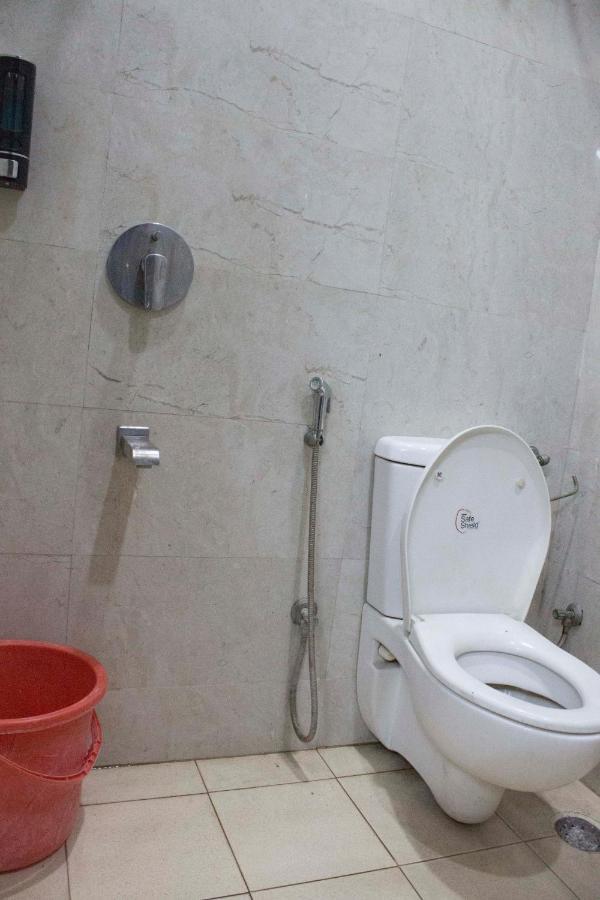 Jsb Hotel Фаридабад Екстериор снимка